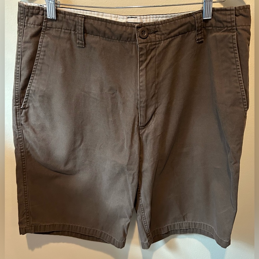 Dockers Brown Flat Front Shorts size 34